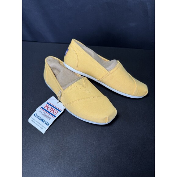 Bobs from Skechers Shoes - Bobs from Skechers Plush-Peace & Love / Womens 6 M/Memory Foam/ Yellow NIB